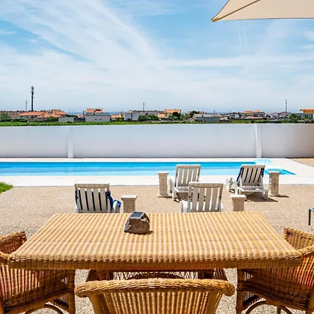 Wake Up With The Sea Breeze- With Pool 2 Lavra